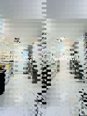 Chính chủ bán nhà 2 tầng Lê Quang Định BìnhThạnh 40m2_kế HXH 4.65 tỉTL