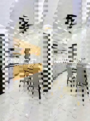 Chính chủ bán nhà 5T –ngõ thoáng,gần mặt phố Nguyễn Khuyến,HĐ chỉ 8.6T