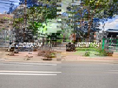 Chủ ngộp bán gấp 370m2 mặt tiền Nguyễn Chí Thanh - giá Chỉ 8đ9