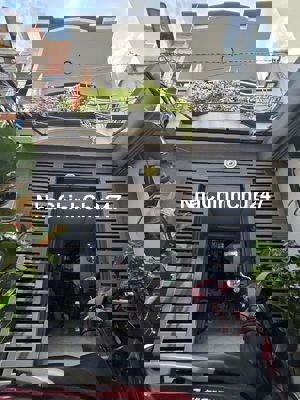 NGAY CHỢ BÌNH LONG BÁN NHÀ 44M2[3,6x13] CHÍNH CHỦ GIÁ 3,9TỶ TL