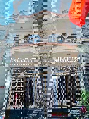 Nhà chính chủ HXH đậu cửa, 37m2 cạnh Emart 2, GVap, chỉ 4ty5