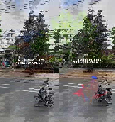 Chủ gửi bán lô đất mặt tiền kinh doanh buôn bán đường DT744