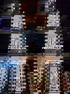 BÁN NHÀ MẶT TIỀN CHÍNH CHỦ (SHR)