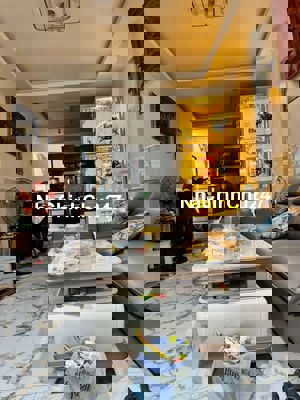 Bán nhà chính chủ Trần Nguyễn Hãn Quận 8, 58m2, 2 tầng, 4 PN.KQH.