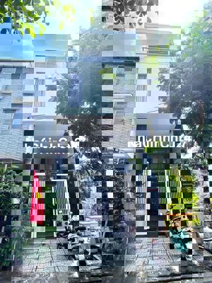 CHÍNH CHỦ BÁN NHÀ 3,5. TẦNG MẶT TIỀN HOÀ MINH