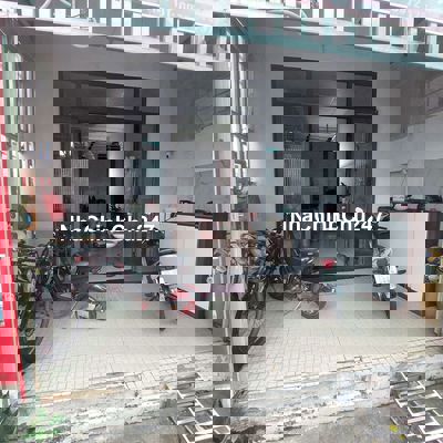 Bán nhà kp3 Bình đa chính chủ . Hẻm xe hơi đường vũ hồng phô vào 25 m