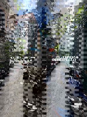 nhà chính chủ cần bán gấp 3m59x10 .1 lầu hẻm 5m hẻm thông