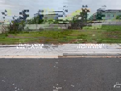 BÁN 80,5M2 ĐẤT HOÀNG PHAN THÁI GẦN CHỢ, SỔ RIÊNG, CHỦ NGỘP GIÁ 2,8 TỶ