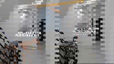 Chính chủ bán nhà đang làm trụ sở công ty để thu hồi vốn.