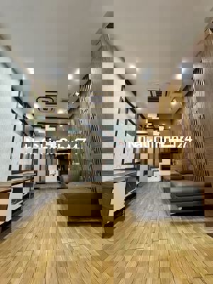 Bán nhà chính chủ mặt tiền đường Âu Dương Lân Quận 8,106m2, 4 tầng 5PN