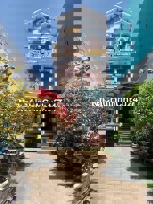 Chính chủ biệt thự MT Nguyễn Văn Khối (7x30) 1 hầm 4 tầng ST Giá tốt