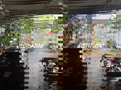 Chính Chủ Cần Bán Nhà Ở Trục Đường DT741