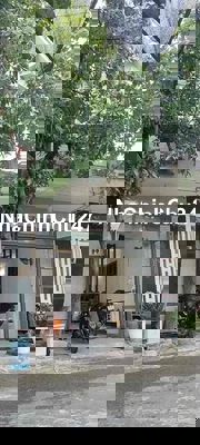 chính chủ bán nhà trệt lầu đường thông gần ngã tư 550