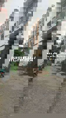 Đất Chính Chủ Thổ Cư 4m x 14,25m SHR Đường Thông