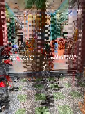 nhà bán chính chủ, cách mặt tiền 50m