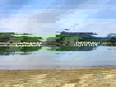 Chính chủ cần bán đất views hồ
Dt 850m2 có 300 đất ở bám hồ bám đường