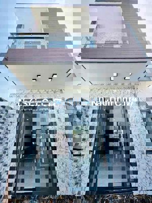 CHÍNH CHỦ CẦN BÁN NHÀ GẤP, NHÀ ĐẸP - GIÁ 3Tỷ1 - TÌM CHỦ MỚI NHANH CHÓN