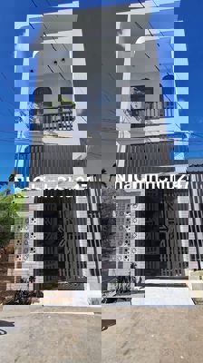 Chính chủ cần bán nhà bình chánh,cách trung tâm chỉ 20p,sổ hồng riêng