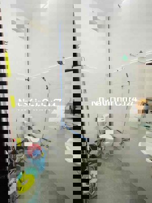 NHÀ CHÍNH CHỦ CẦN BÁN GẤP XE HƠI ĐC  CỬA