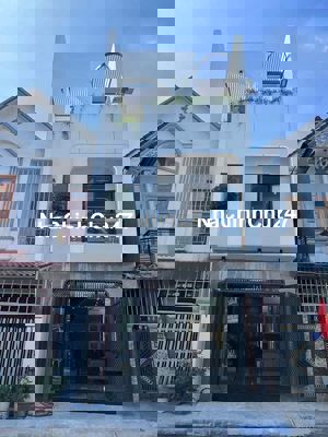 CHÍNH CHỦ BÁN NHÀ PHỐ MT Phan Tôn, P.4, TP. TÂN AN, 80M2, SHR, 2TỶ2