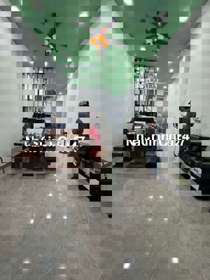 Chủ nhà cần bán nhà gâp