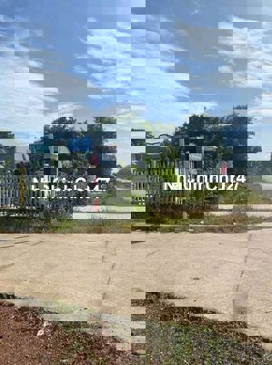 Chủ bán miếng đất  sào có nhà cấp 4