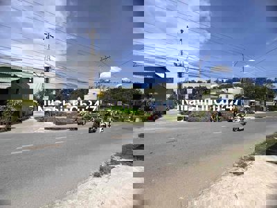 chính chủ bán lô góc 2 mặt tiền kinh doanh, d trịnh hoài đức,tân uyên