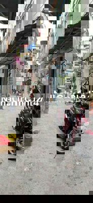 Nhà chính chủ chợ Bình Triệu