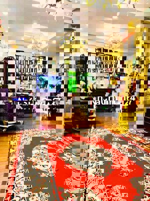 Chủ cần bán gấp ! Thái Hà, ngõ thông ,gần phố ,mặt tiền rộng , 46m 5T