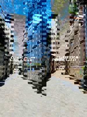 Chính chủ gửi bán nhà shr  phường an phú dong