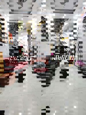 Chủ kẹt cần bán, 4x15m, 4 lầu, hẻm 5m xe hơi. 5.15 tỷ