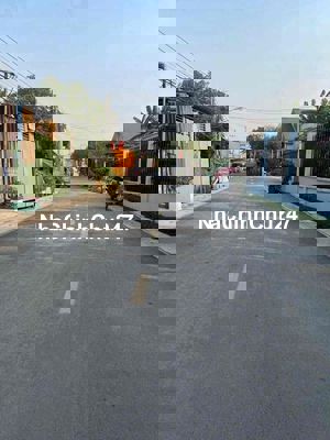 Ngay trung tâm Khánh Bình, Nhà đẹp sổ hồng riêng 242m2/1 tỷ 9 chủ ngộp