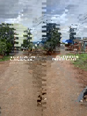 Cần bán lô đất mặt tiền đường chính liên xã đã có thổ cư