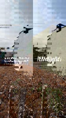 Chủ kẹt giảm giá bán gấp 5 x 14m. Hẻm xe hơi Đường Lê Trọng Tấn