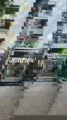 Chính chủ bán nhà MT đường 24m đối diện chợ Phú Thuận Q.7. 5x20m 3 lầu