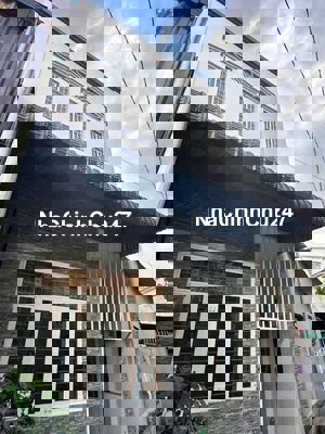 Cần tiền chữa bệnh cho vợ, chủ bán nhà 2 tầng ở Bà Điểm chỉ 1,1 Tỷ