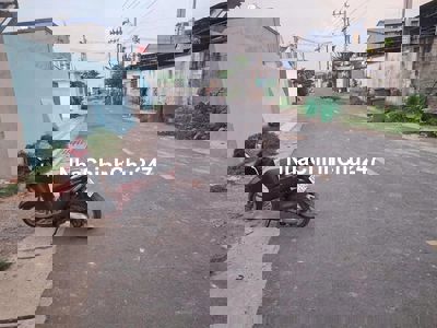 Chính chủ bán xưởng giấy tờ đầy đủ ở Tân Uyên bình dương.giá rẻ lắm .