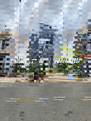 CHÍNH CHỦ BÁN GẤP LÔ ĐẤT ĐẸP 65,8M2, GIÁ 1,2 TỶ - TRUNG TÂM DĨ AN, BD