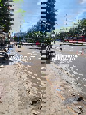 Chính chủ bán nhà mặt tiền 960 Võ Văn Kiệt, P. 6, Q, 5.(3,85m x 20m)