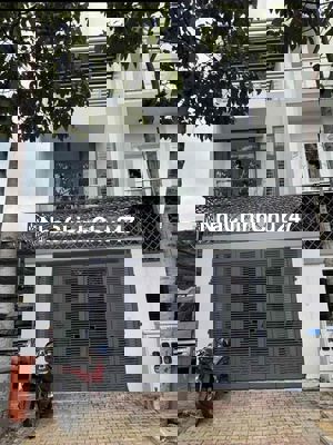 Chính Chủ Cần Bán Nhà Mới Đẹp