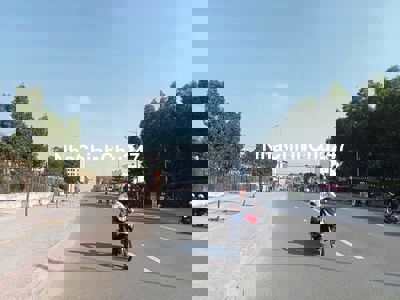 Bán lô đất đường chính TĐC Phú Đông, 90m2 giá 2ty050