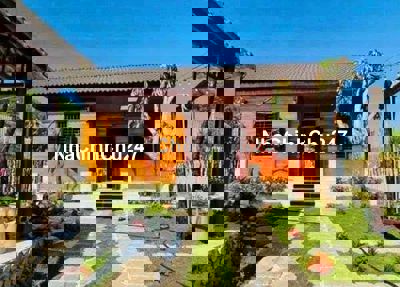 chủ đi nước ngoài ra căn nhà vườn nghĩ dưỡng