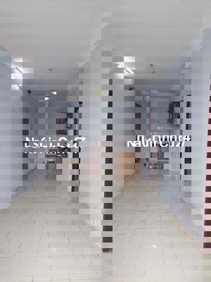 Chính chủ bán chung cư Quang Thái có sổ hồng riêng 60m2 - 2PN -2WC