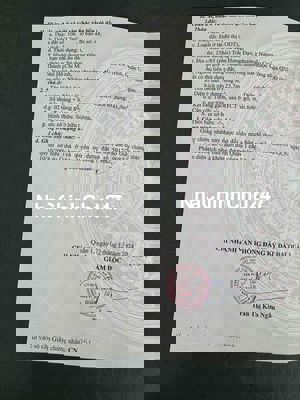 chính chu can bán nha moi Q1. 2 lầu 3 phonhg ngu