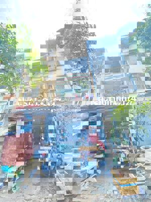 Chính chủ bán nhà cũ tiện xây mới mặt tiền khu dân cư Him Lam Quận 7