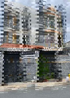 CHỦ ĐỊNH CƯ,GẤP BÁN NHÀ QUẬN9 DT156M 3TẦNG HẺM XE HƠI NGAY LÃ XUÂN OAI