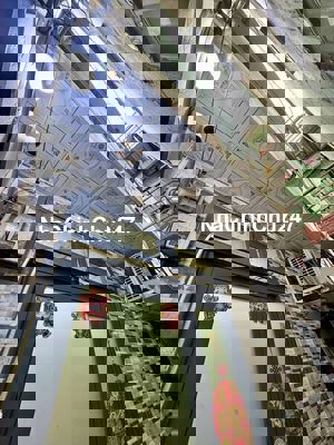 Chính chủ bán nhà 2 tầng Điện Biên Phủ BìnhThạnh 13m2_2 ngủ_1.55 tỉ TL