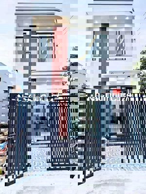 Chính chủ cần bán gấp căn nhà 1 trệt 1 lầu gần ngay phường Tân Triều