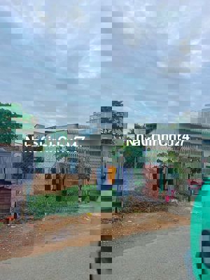 Chủ cần bán đất 5m x 19,1m mặt tiền đường Lô2 Phạm Văn Hai Bình Chánh