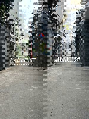 Chính chủ gửi Bán đất sau căn hộ The Vista Phường An Phú Quận 2.